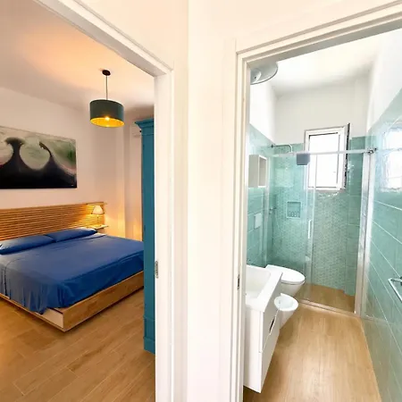 Ranieri- Fronte Mare, Ac, Wi-fi E Giardino Hébergement de vacances *