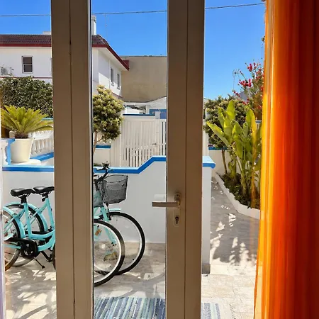 Hébergement de vacances Ranieri- Fronte Mare, Ac, Wi-fi E Giardino